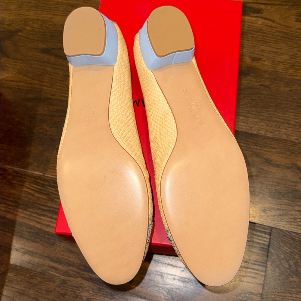 Salvatore Ferragamo Vara 30mm Raffia Pumps In - Picture 5 of 6